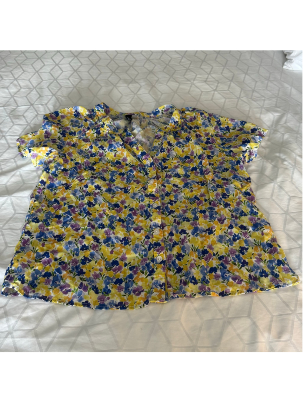 KUT From The Kloth Floral Button Front Blouse Top Women’s Large Yellow Blue Purp - Picture 3 of 6